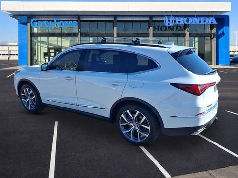 Used 2023 Acura MDX SH-AWD w/ Technology Package image 3