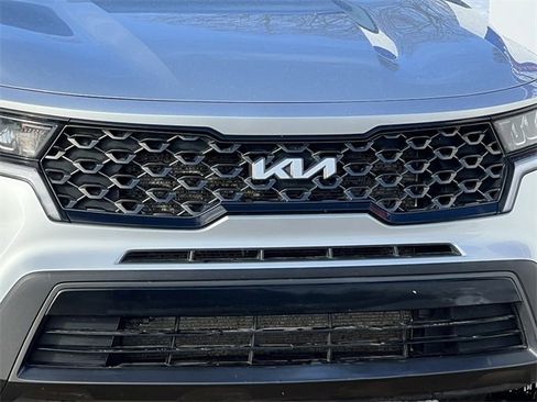 Used 2022 Kia Sorento S w/ Panoramic Sunroof Package image 42