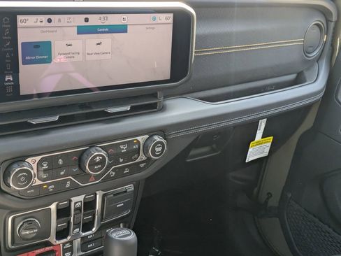 New 2025 Jeep Wrangler Unlimited Rubicon 392 image 20