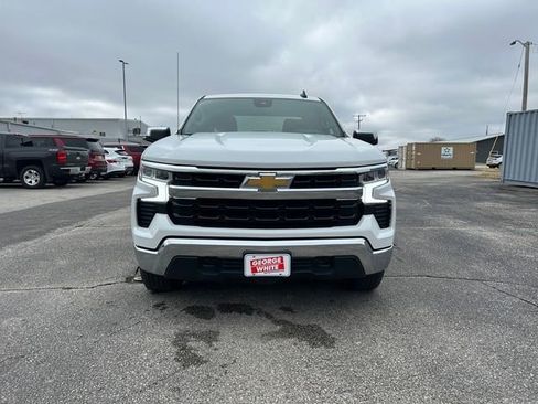 Used 2023 Chevrolet Silverado 1500 LT w/ Protection Package AWD/4WD image 9