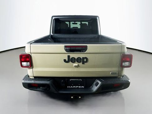 Used 2022 Jeep Gladiator Overland w/ Popular Equipment Package image 8