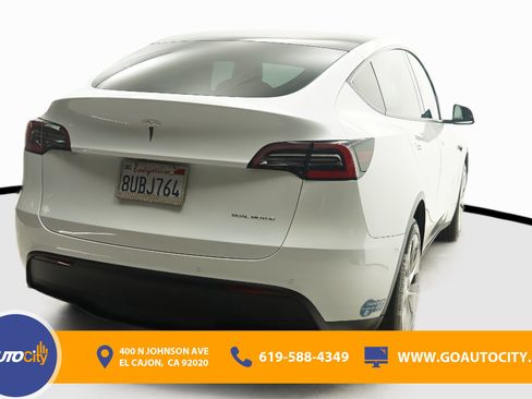 Used 2021 Tesla Model Y Long Range AWD/4WD image 10