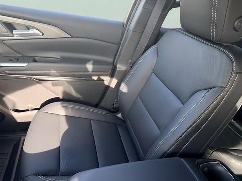 New 2026 Chevrolet Traverse LT w/ Enhanced Driving Package image 28