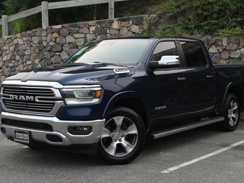 Used 2019 RAM 1500 Laramie AWD/4WD image 2