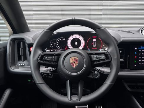 New 2026 Porsche Cayenne GTS AWD/4WD image 14