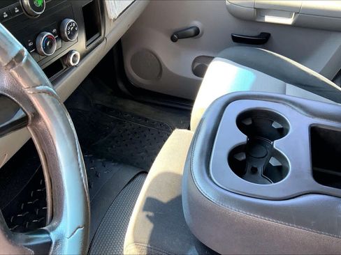 Used 2007 Chevrolet Silverado 1500 W/T RWD image 16