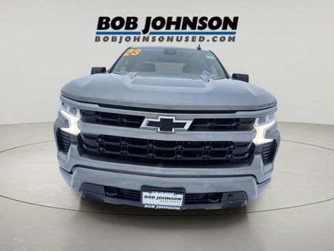 Used 2023 Chevrolet Silverado 1500 RST w/ Z71 Off-Road Package image 2