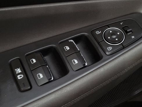 Used 2019 Hyundai Santa Fe SE image 27