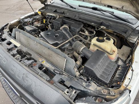 Used 2013 Ford F250 XL w/ Camper Pkg image 21