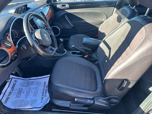 Used 2013 Volkswagen Beetle Turbo image 10