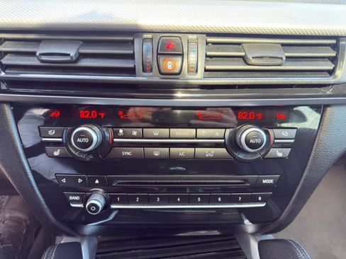 Used 2018 BMW X6 w/ Sports Activity Package image 19