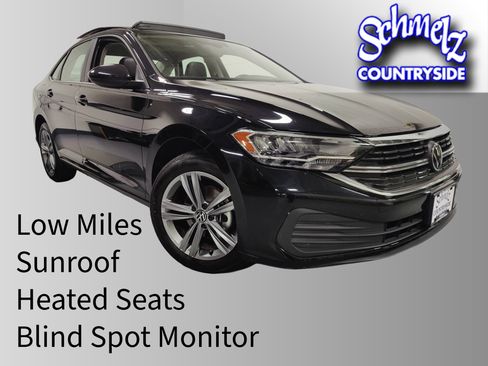 Used 2024 Volkswagen Jetta SE w/ Panoramic Sunroof Package image 1