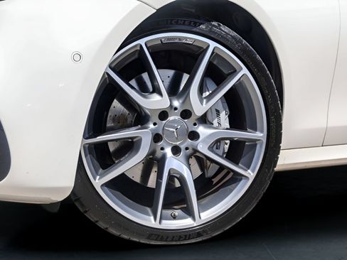 Used 2018 Mercedes-Benz E 43 AMG 4MATIC Sedan image 4