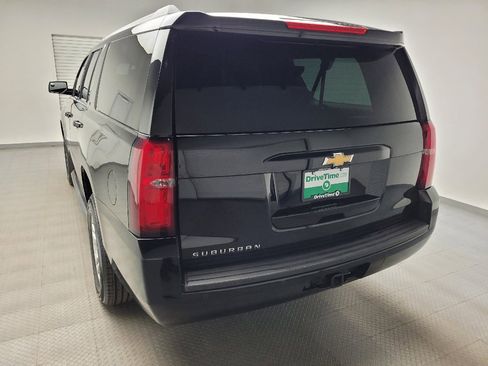 Used 2019 Chevrolet Suburban LT AWD/4WD image 6