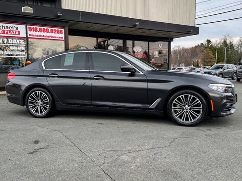 Used 2018 BMW 530i xDrive image 3