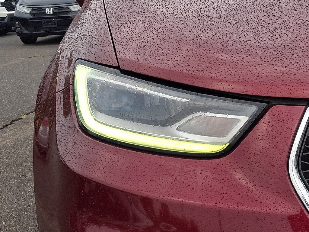Used 2021 Chrysler Pacifica Touring-L FWD image 9