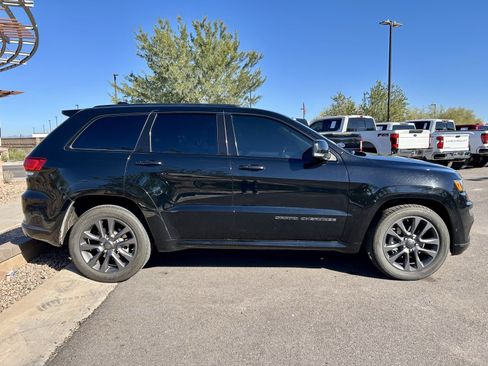 Used 2019 Jeep Grand Cherokee High Altitude image 2