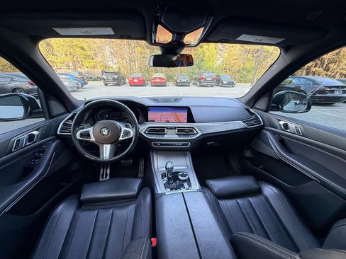 Used 2019 BMW X5 xDrive40i w/ M Sport Package AWD/4WD image 7