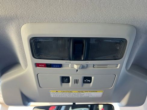 Used 2018 Subaru Forester 2.5i Premium image 37