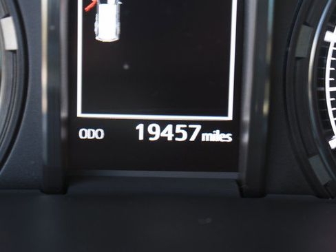 Certified 2022 Toyota 4Runner SR5 Premium w/ Moonroof Package image 33