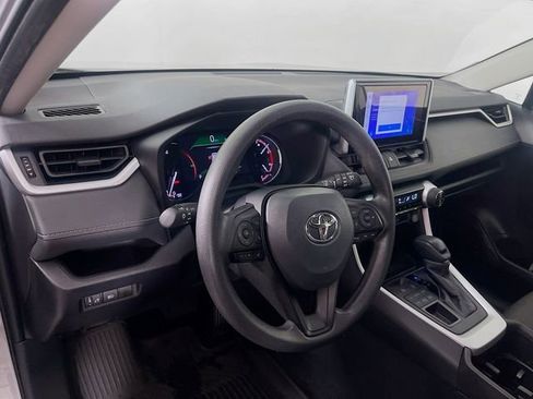 Used 2023 Toyota RAV4 XLE AWD/4WD image 10