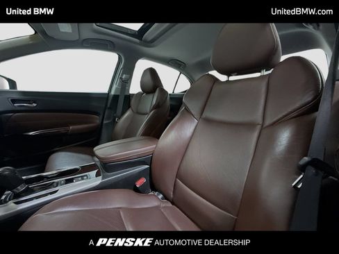 Used 2015 Acura TLX w/ Technology Package FWD image 5