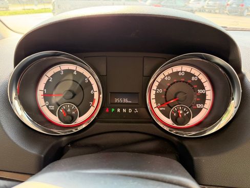 Used 2017 Dodge Grand Caravan SE FWD image 23