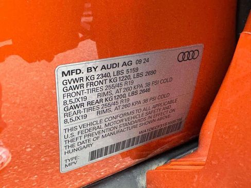 Used 2025 Audi Q3 2.0T Premium w/ Convenience Package image 19