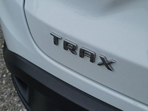 Certified 2024 Chevrolet Trax LS image 7