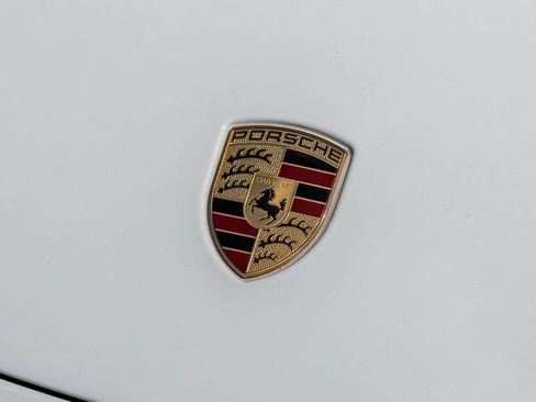 Certified 2024 Porsche 718 Cayman RWD image 19