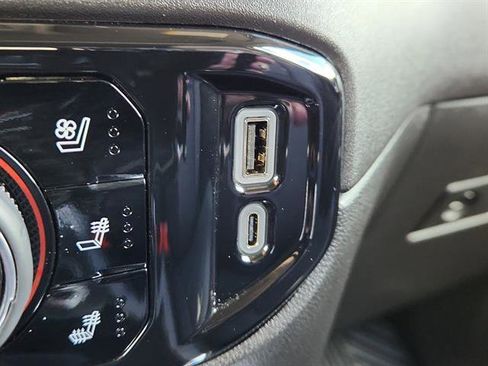 Used 2025 Chevrolet Silverado 2500 LTZ w/ LTZ Convenience Package image 24