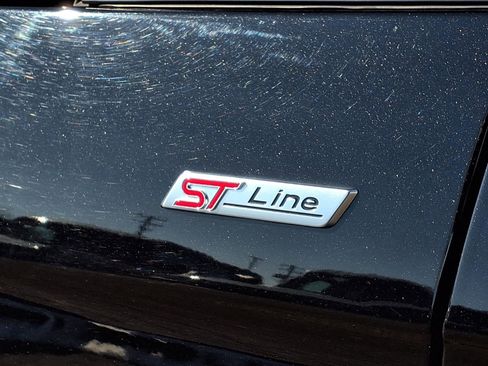 Used 2023 Ford Edge ST-Line image 12