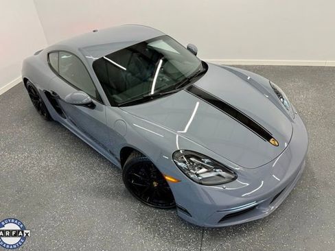 Used 2024 Porsche 718 Cayman image 4