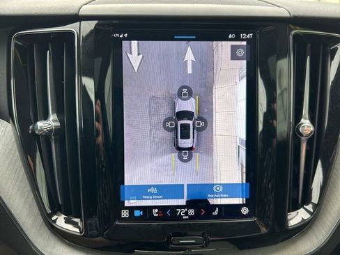 Certified 2025 Volvo XC60 B5 Plus AWD/4WD image 23