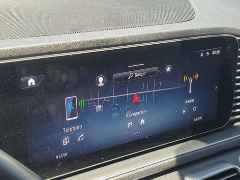 Used 2025 Mercedes-Benz GLE 450 4MATIC image 28
