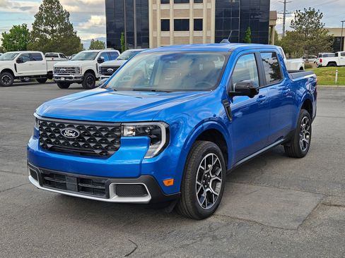 Used 2025 Ford Maverick Lariat w/ 4K Tow Package image 10