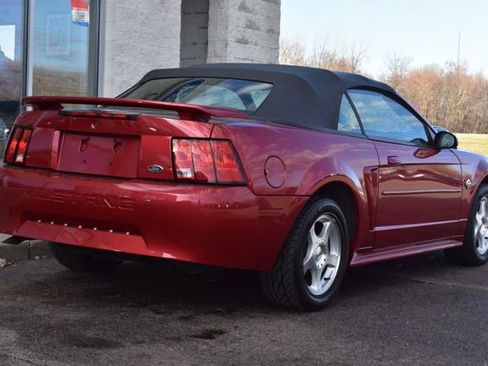 Used 2004 Ford Mustang Convertible image 16