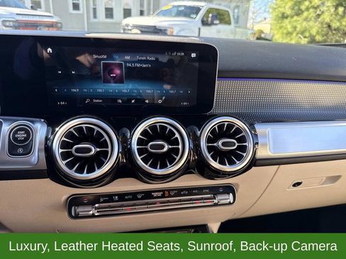 Used 2021 Mercedes-Benz GLB 250 4MATIC image 24
