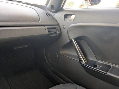 Used 2008 Saturn Sky image 24