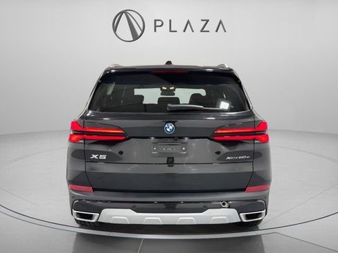 New 2026 BMW X5 xDrive50e image 5