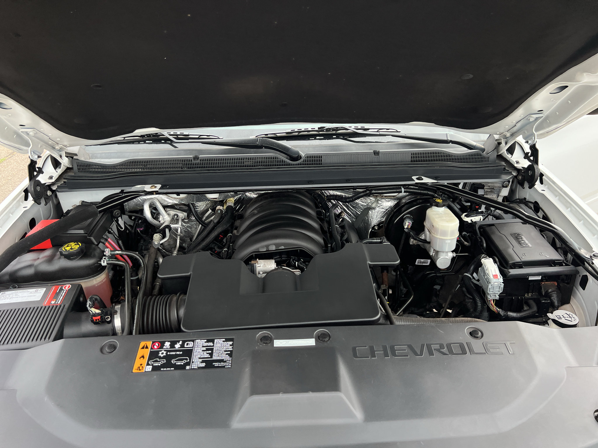 Used 2018 Chevrolet Tahoe Premier AWD/4WD image 25