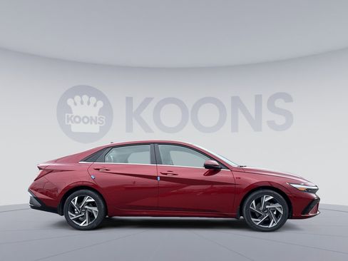 New 2026 Hyundai Elantra Limited image 8