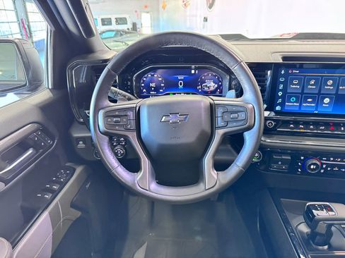 Used 2023 Chevrolet Silverado 1500 ZR2 w/ Technology Package AWD/4WD image 13