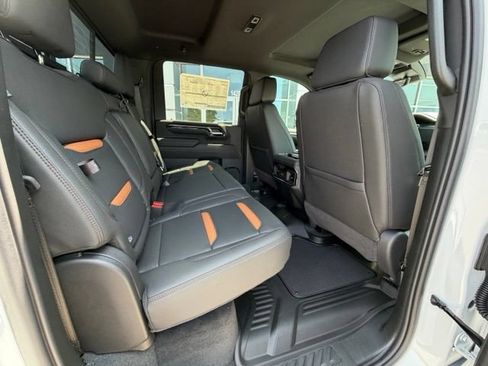 New 2026 GMC Sierra 2500 AT4 w/ AT4 Premium Plus Package AWD/4WD image 22