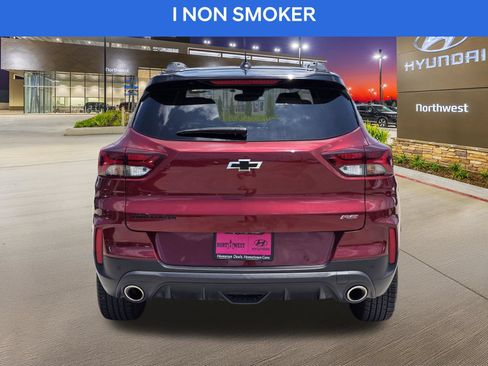 Used 2022 Chevrolet TrailBlazer RS w/ Sun and Liftgate Package FWD image 8