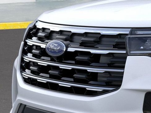 New 2026 Ford Explorer Active w/ Active Comfort Package image 17