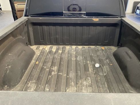 Used 2019 RAM 1500 Laramie image 8