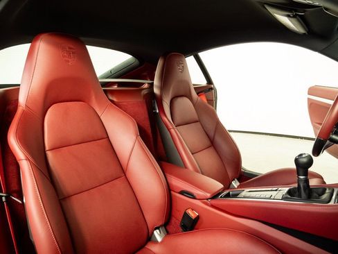 Certified 2024 Porsche 718 Cayman image 18