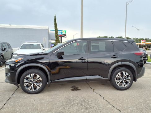Used 2023 Nissan Rogue SV FWD image 4