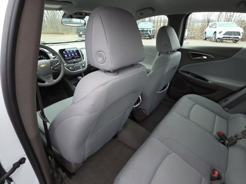 Used 2025 Chevrolet Malibu LT image 27